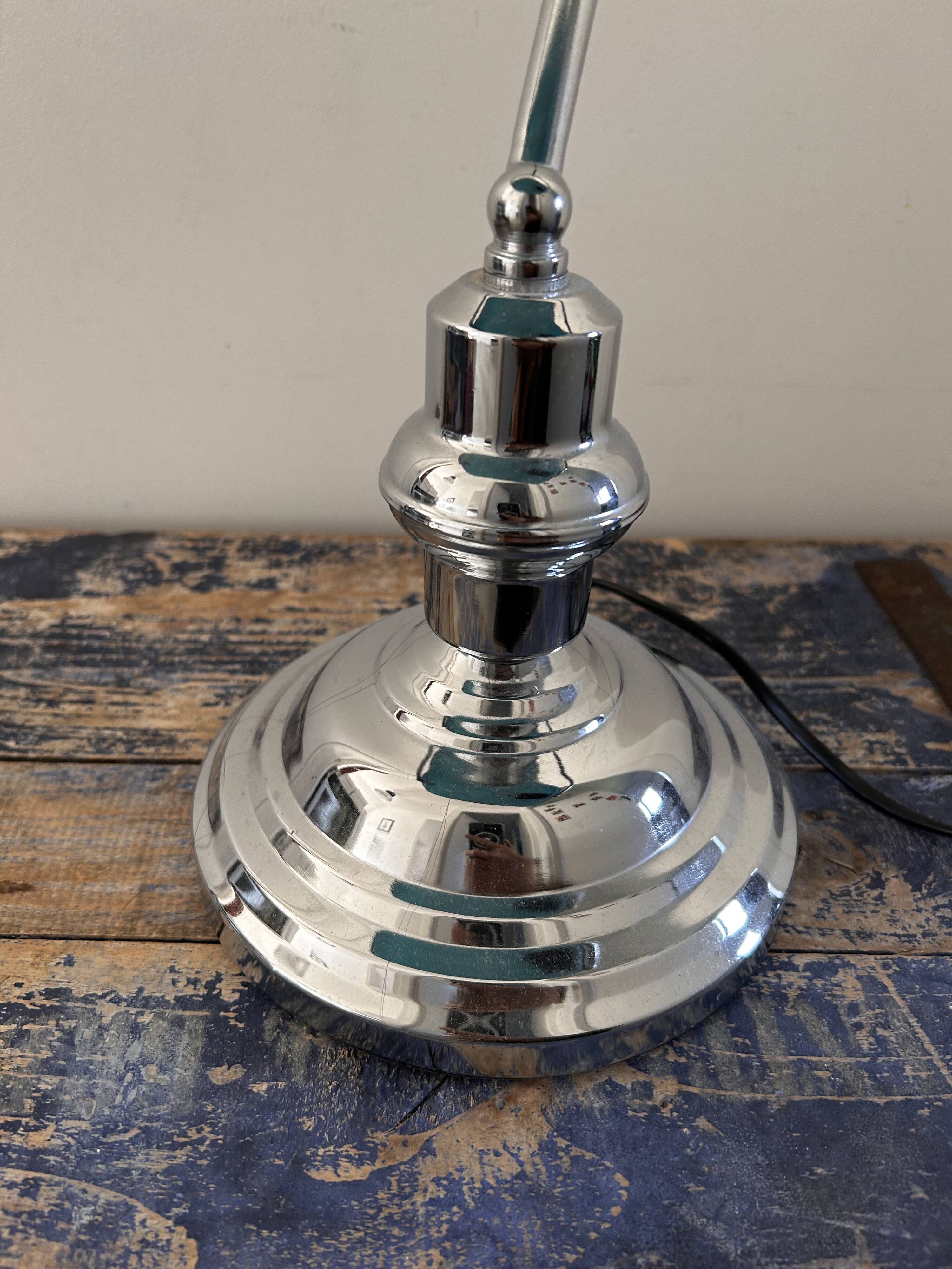 Blue banker notary lamp