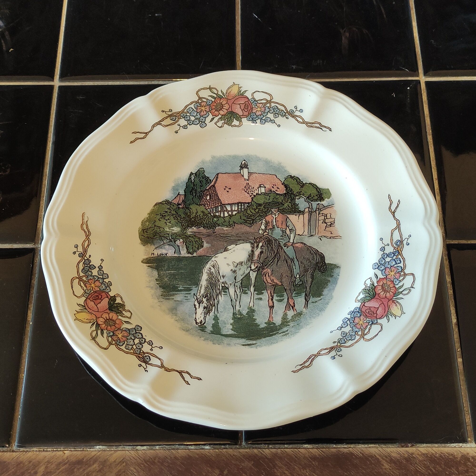 Service of 12 dessert plates and its serving dish - Obernai - Sarreguemines - Henry Loux