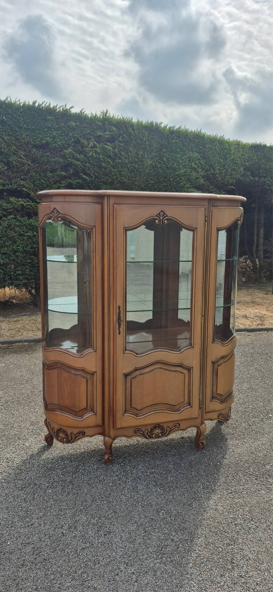 Large curved display cabinet in cherry wood in Louis XV style – 20th century