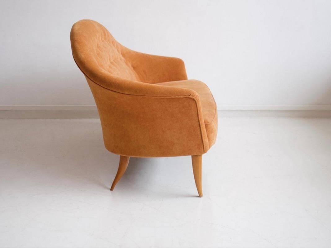 Canapé Paradise with orange fabric upholstery by Kerstin Hörlin-Holmqvist