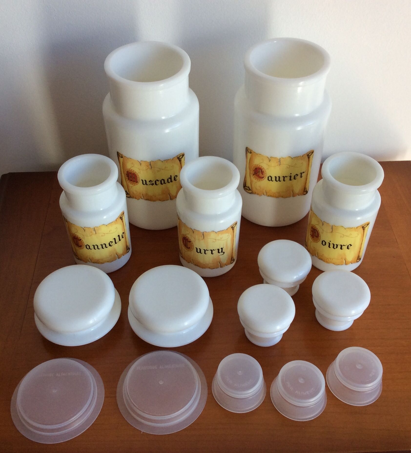 Lot of spice pot Made in Italy Opal Glass - vintage