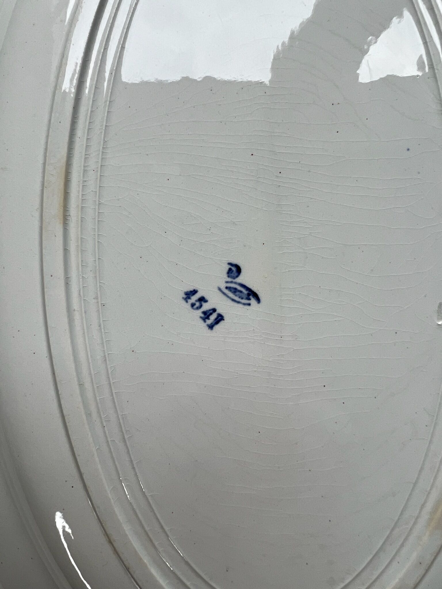 Staint Amand oval presentation dish