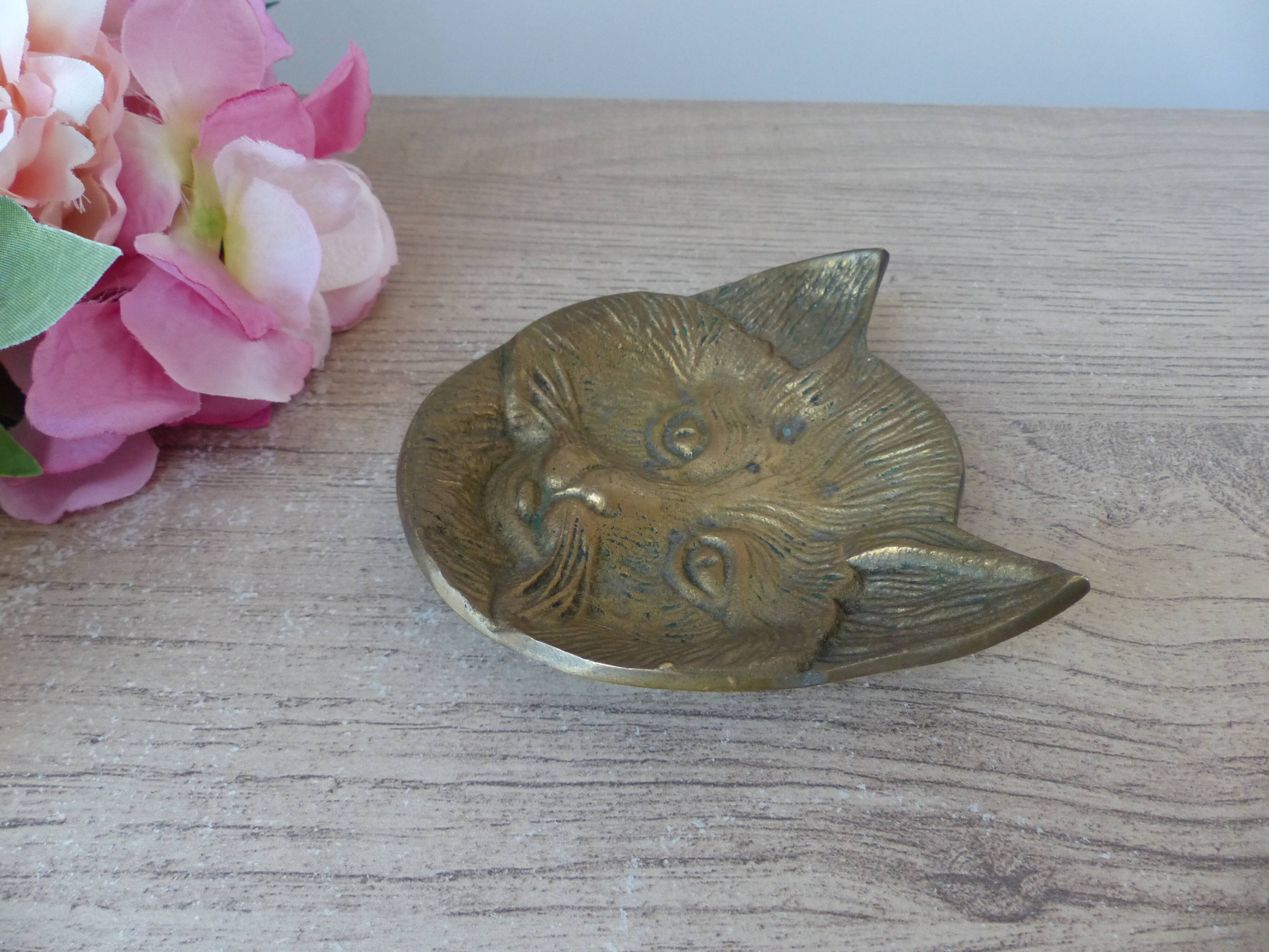 Vintage brass cat ashtray