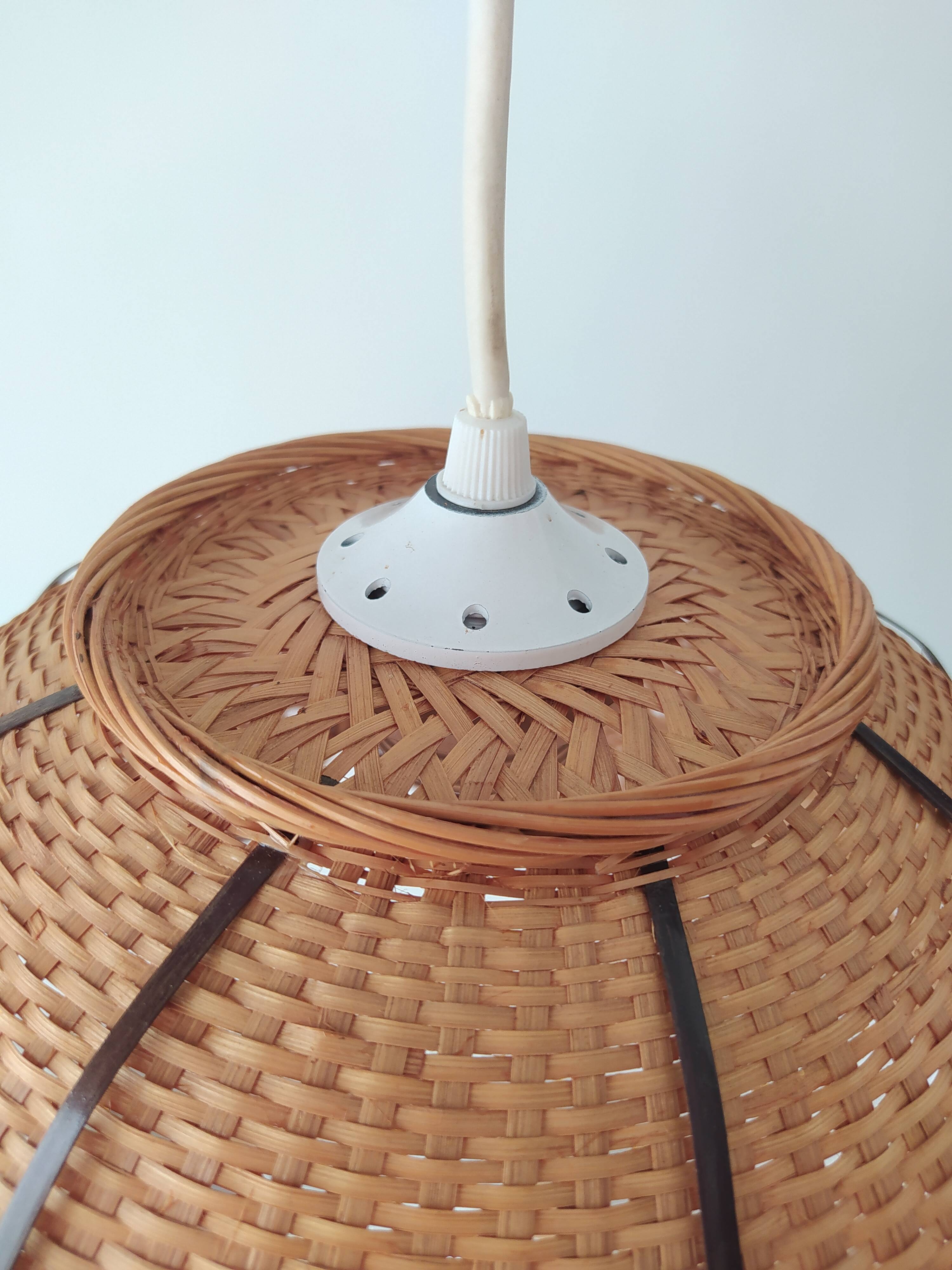 Vintage rattan hanging lamp