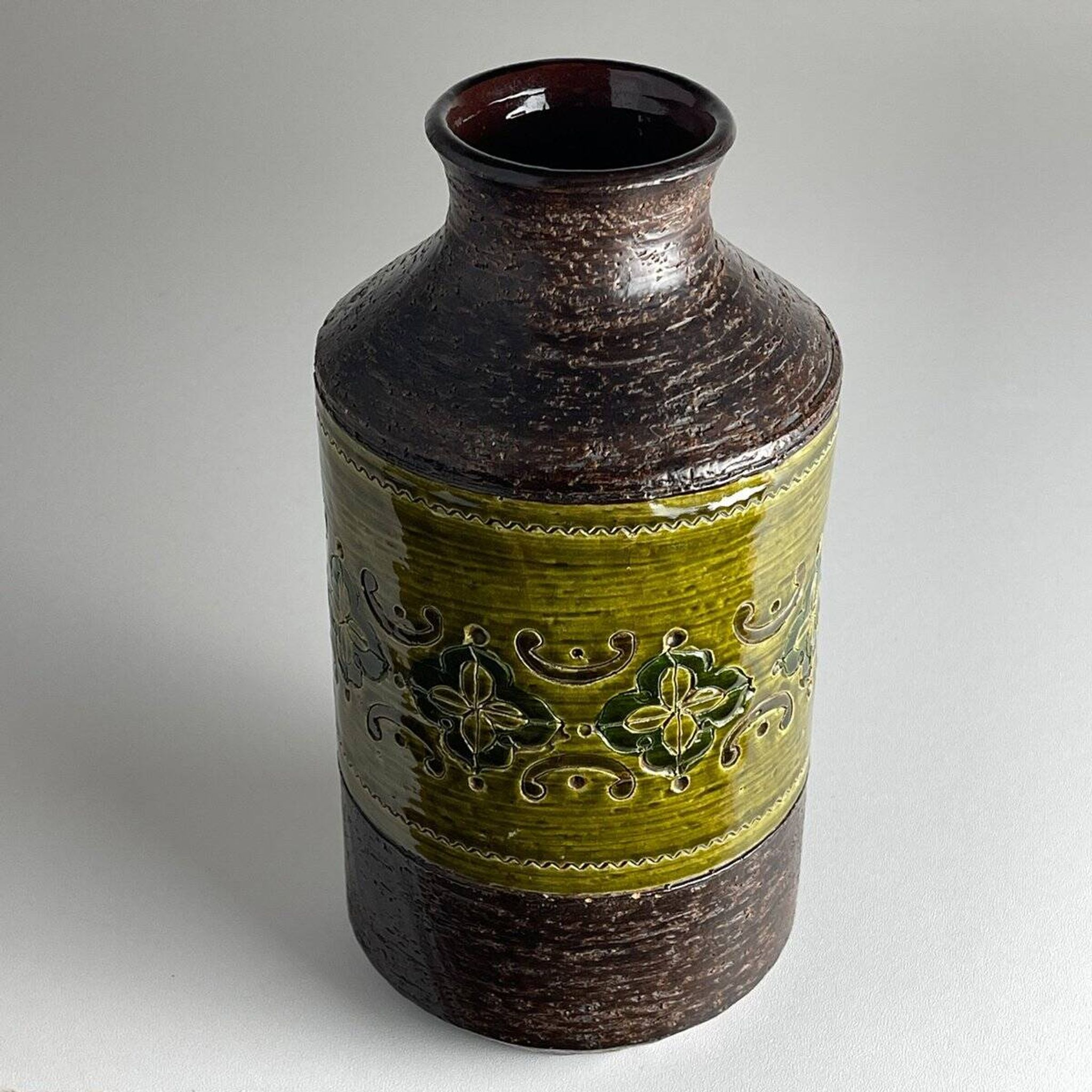 Vintage ceramic vase by Aldo Londi for Bitossi, Italy, 1970s.