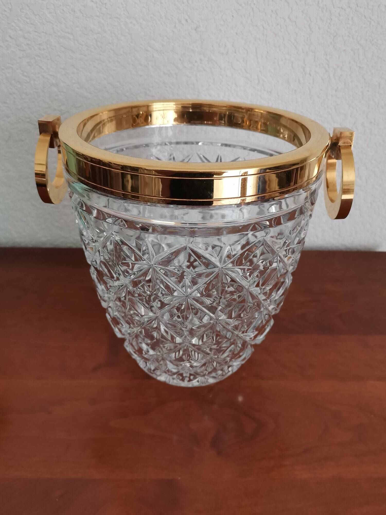 Champagne bucket