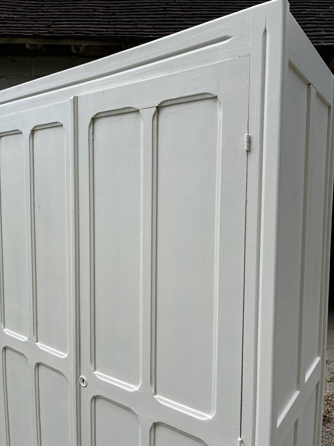 Armoire parisienne