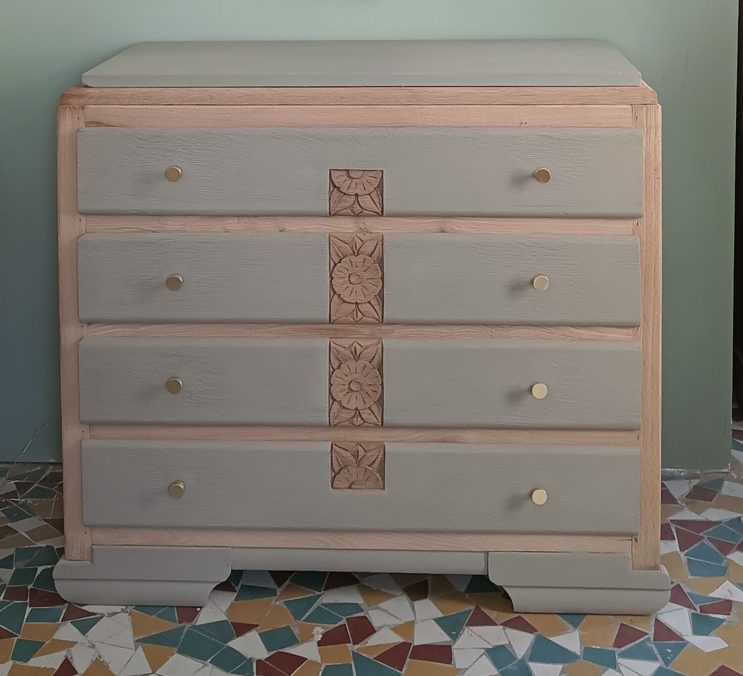 Art Deco chest of drawers