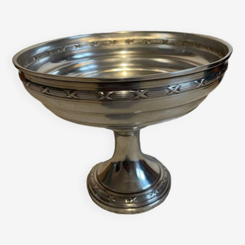Classic style cup in silver metal