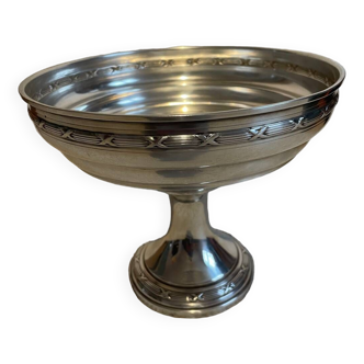 Classic style cup in silver metal