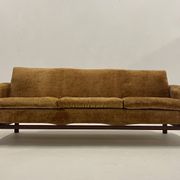 Living room set in amber velvet
