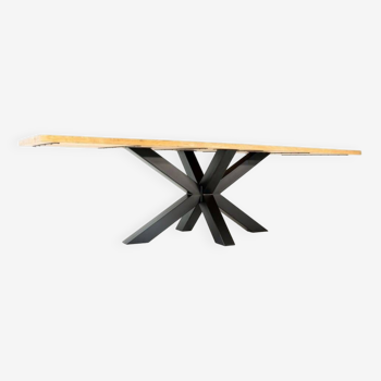 Table en chêne massif et pieds métal noir central - 280 x 100 cm