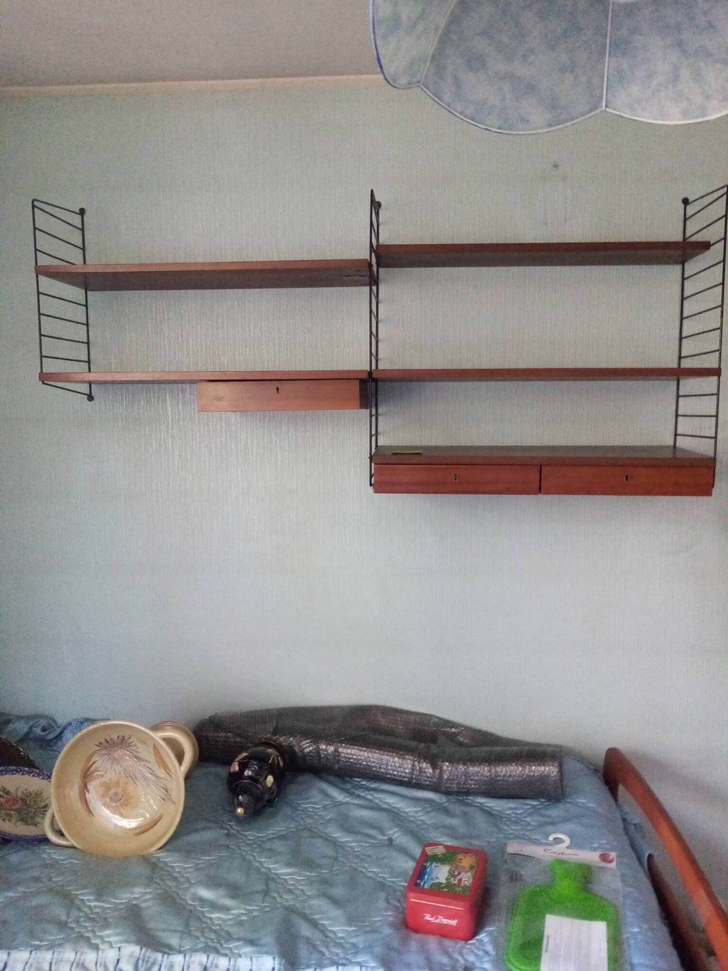 Authentic String shelves
