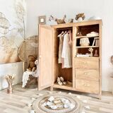Asymmetrical Parisian wardrobe