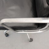 EA 219 swivel armchair by Charles & Ray Eames for Vitra, 1978