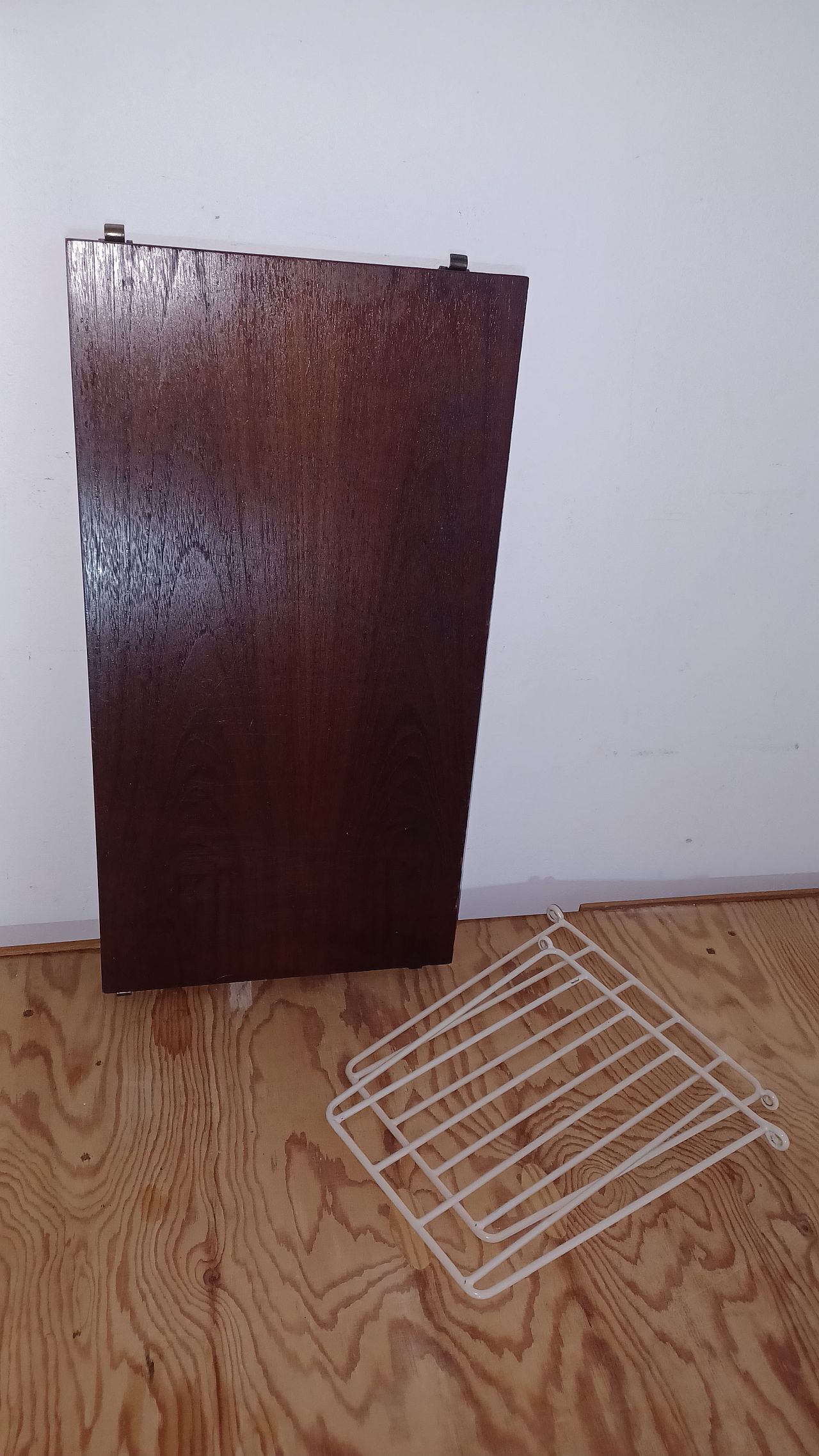 Étagère de Kajsa & Nisse Strinning pour cordes, années 1970