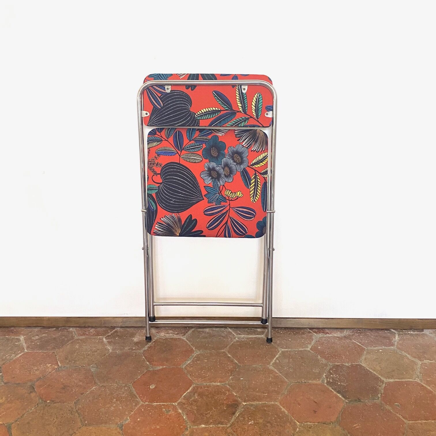 Vintage upcycling folding chair