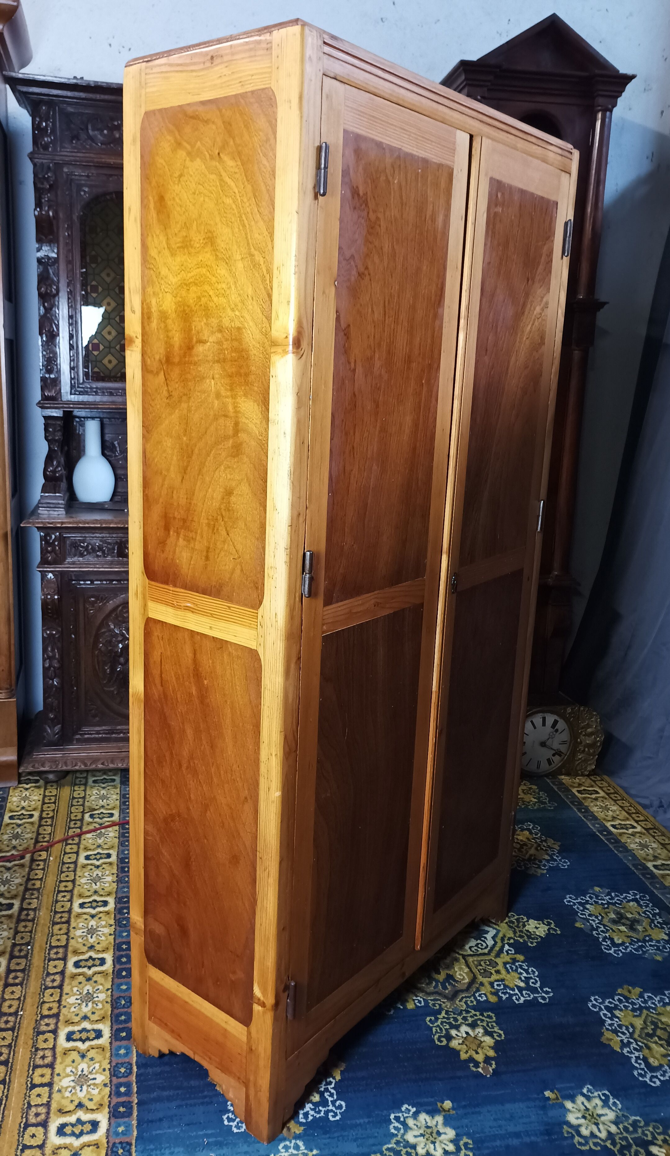 Parisian pine cabinet