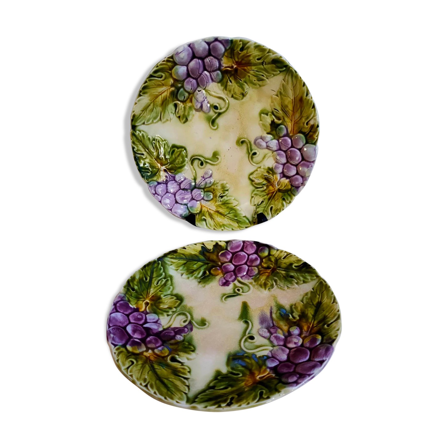 2 vintage slip dessert plates