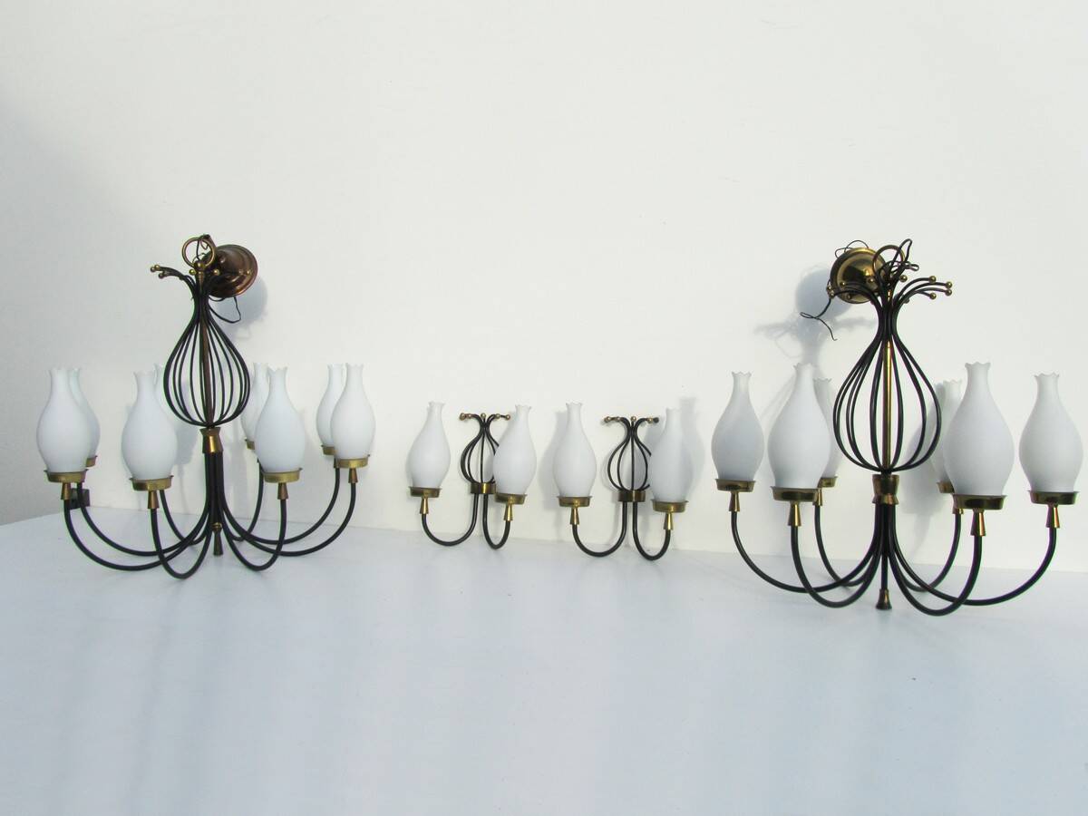 Set of 2 Italian design chandeliers in style of Stilnovo/ Arredoluce, 1950s