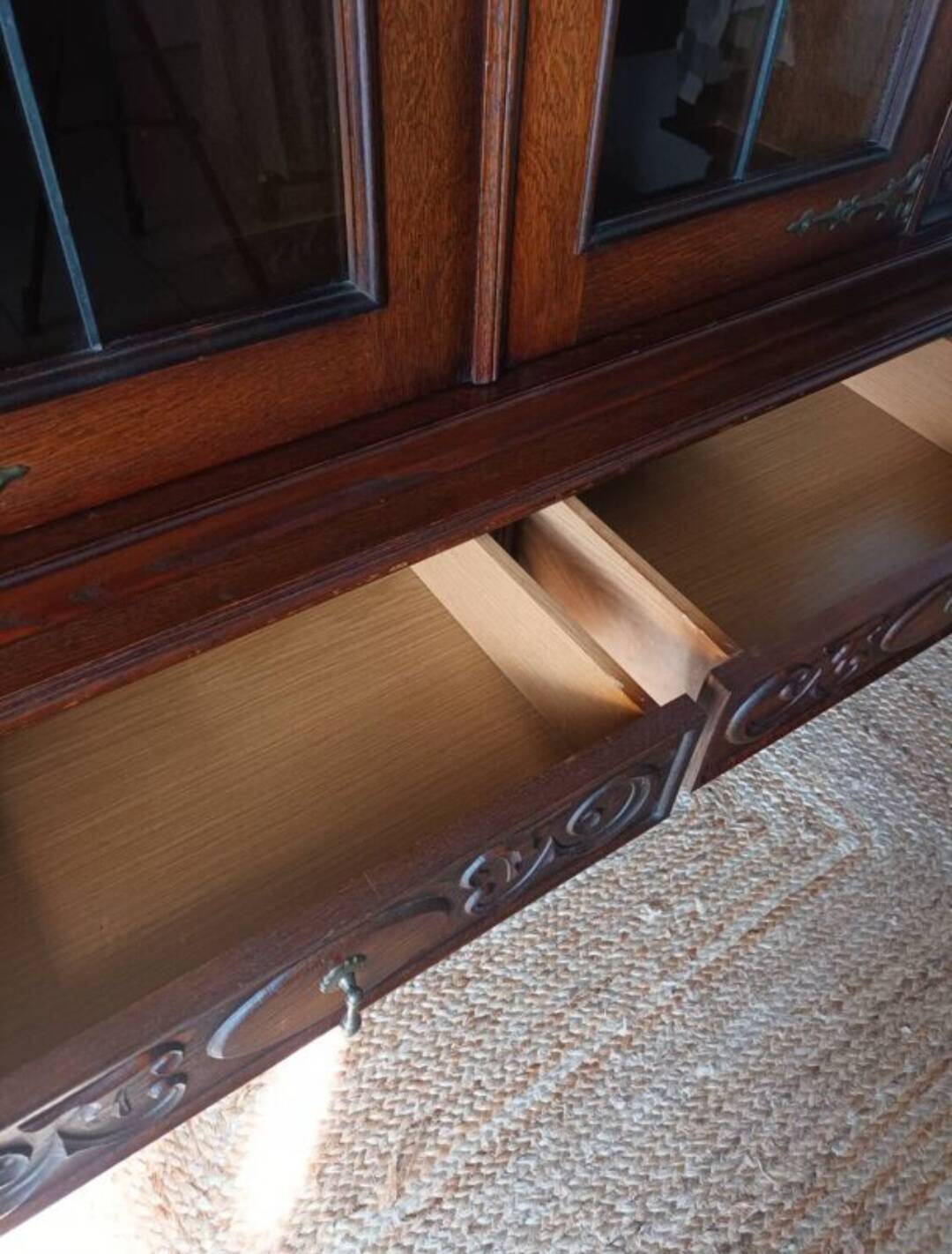 Oak display cabinet from the 20th century.