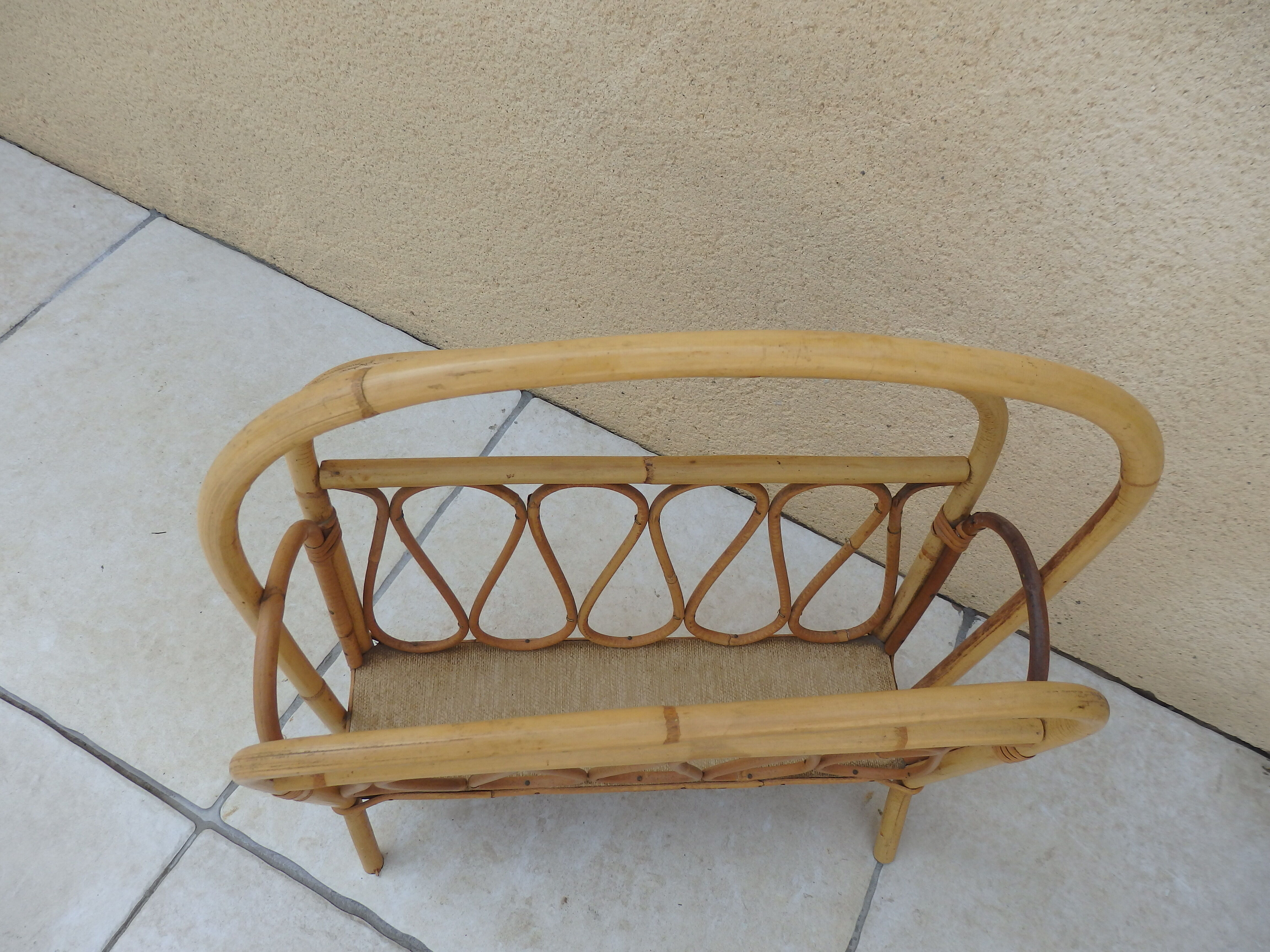 Rattan magazine holder