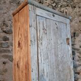 Antique French workshop cupboard – 1900-1920 – Narrow bonnetière