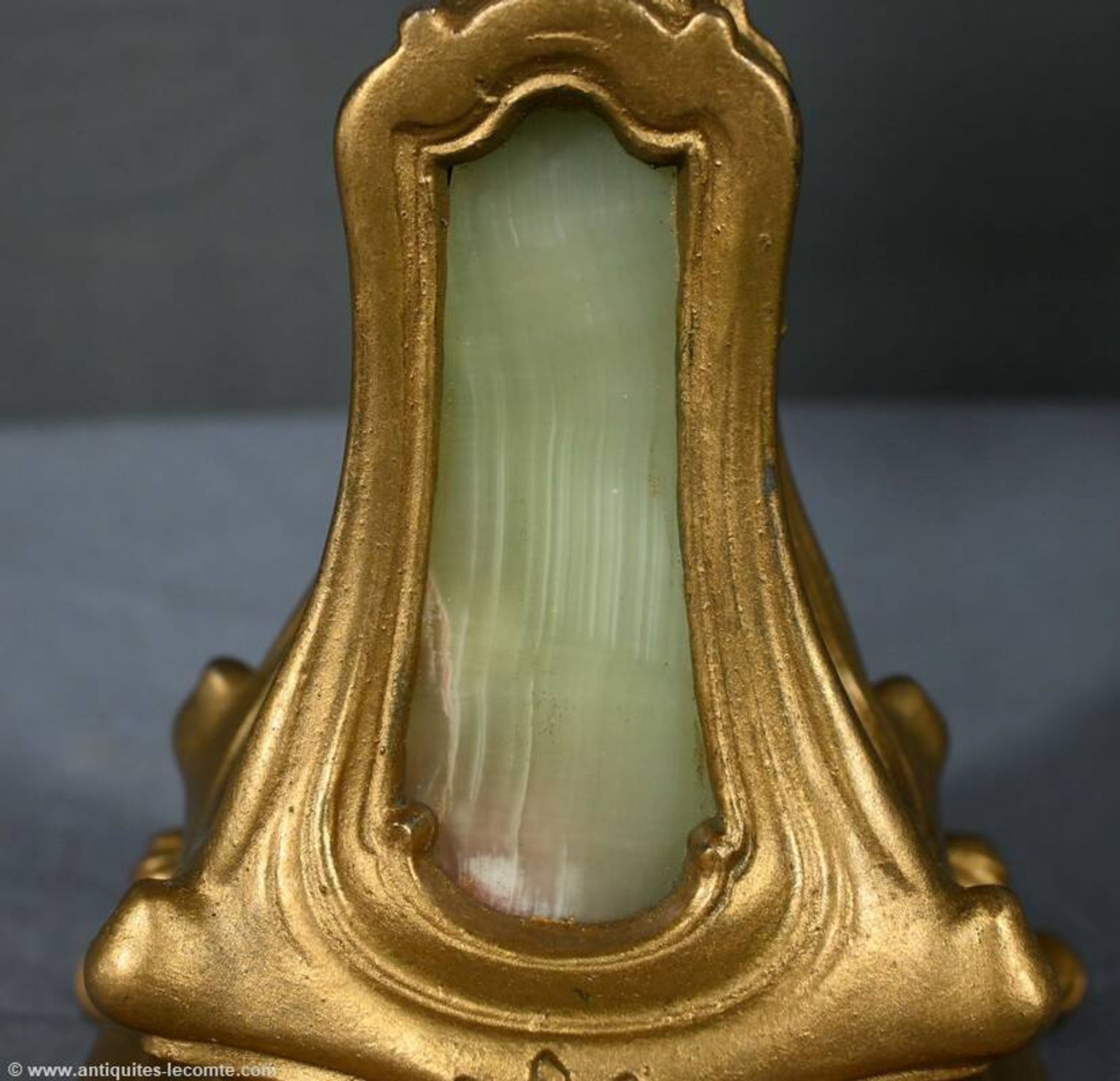 Paire de candélabres en régule doré et onyx – 1940