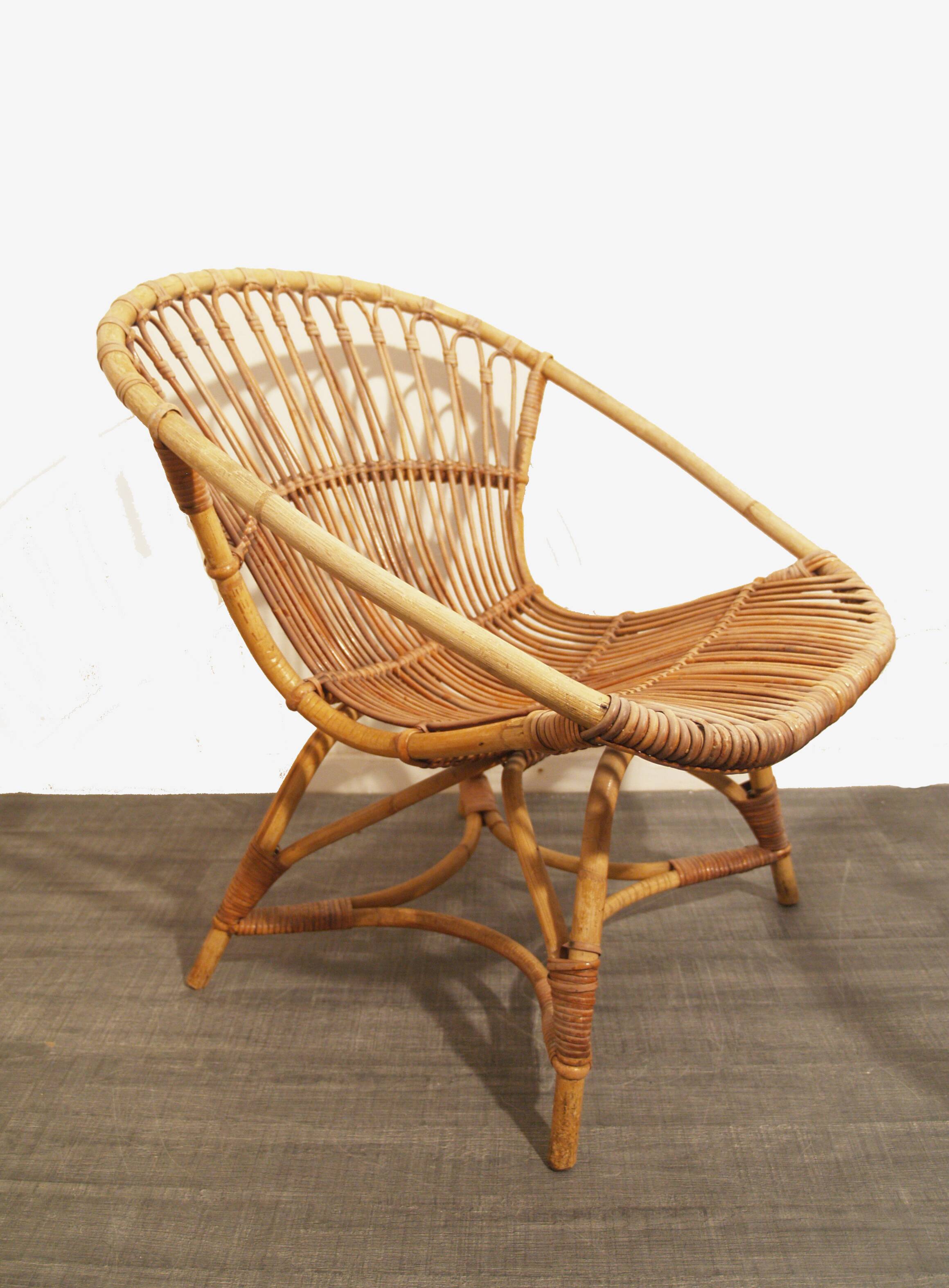 Rohe Noordwolde (Dutch) vintage rattan armchair from the 1960s design Dirk van Sliedregt