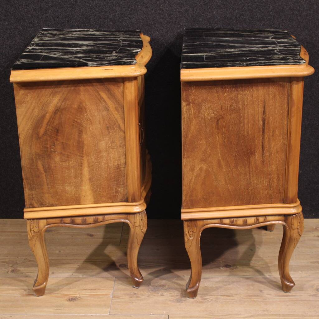 Paire de tables de chevet italiennes du 20e siècle