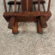 Porte revue en bois brutaliste
