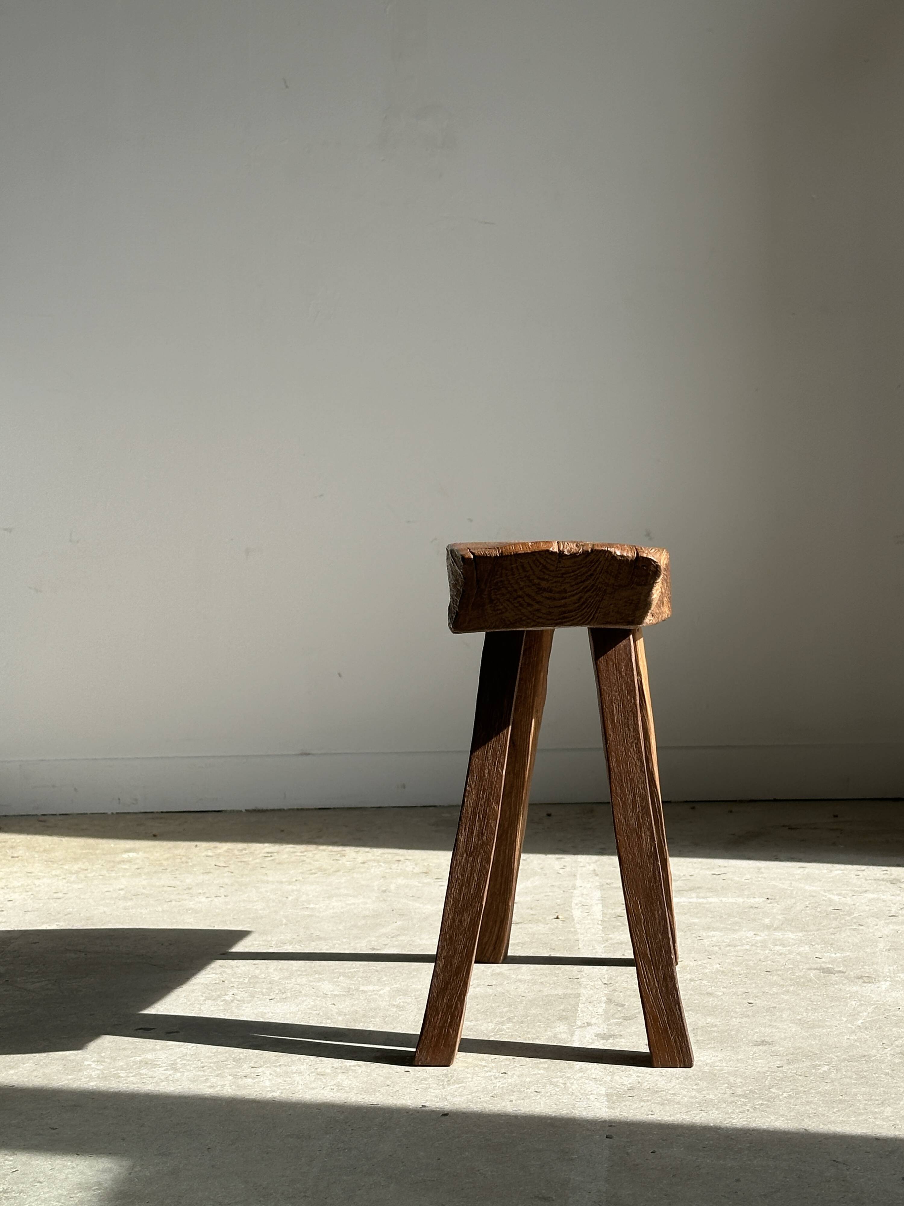 Small organic bench in upcycled Asian teak quadripod - Sungai
