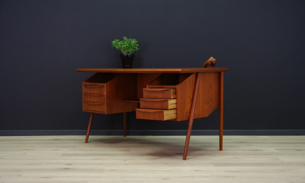 G.N. Tibergaard writing desk classic in teak