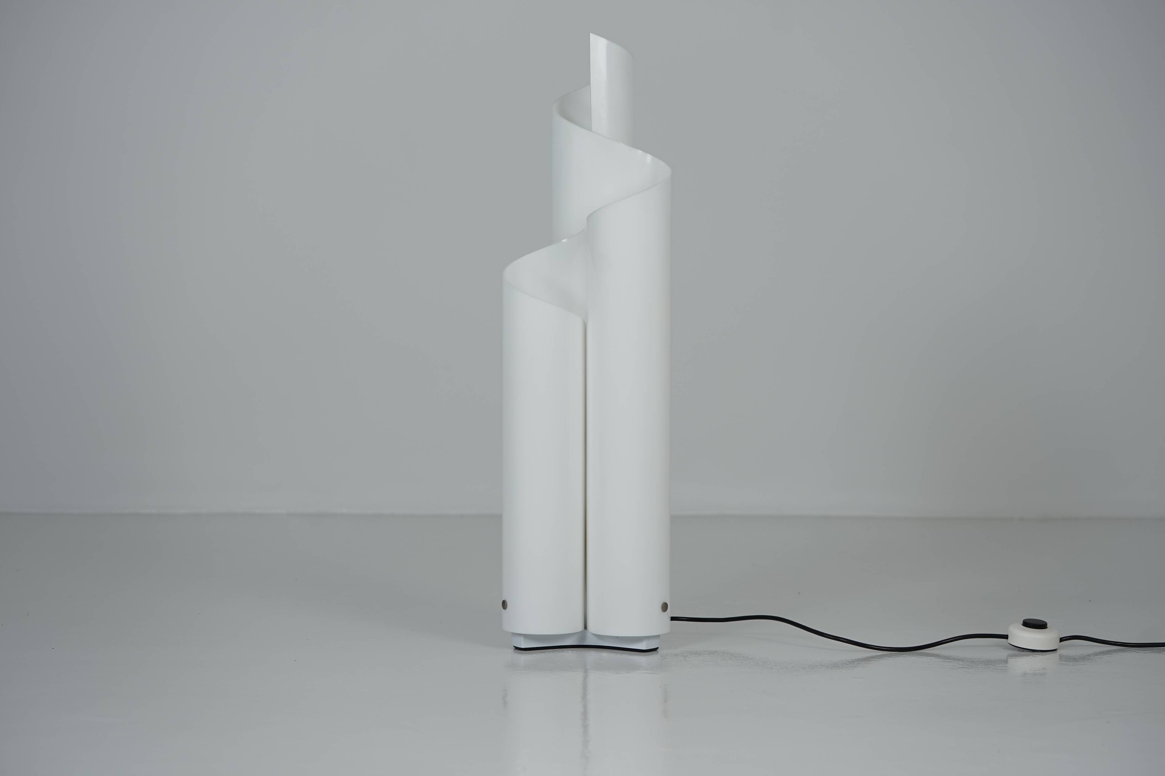 Table lamp Mezzachimera by Vico Magistretti for Artemide