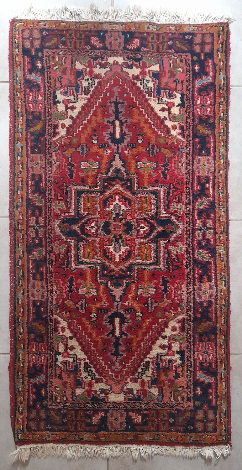 Hand-knotted Persian rug 140 x 72 cm