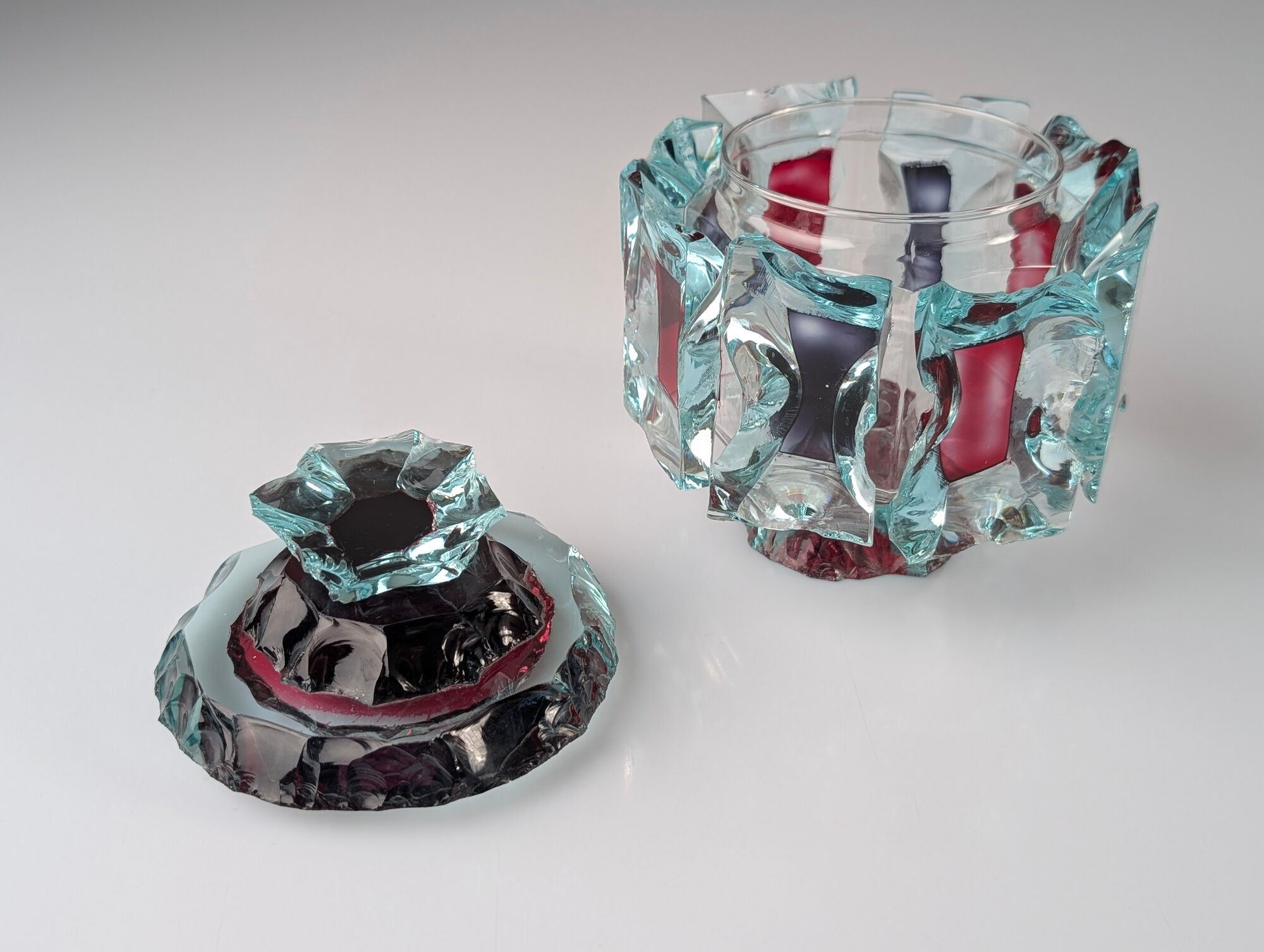 Brutalist cut glass candy box with lid and coloured inserts, 1970s