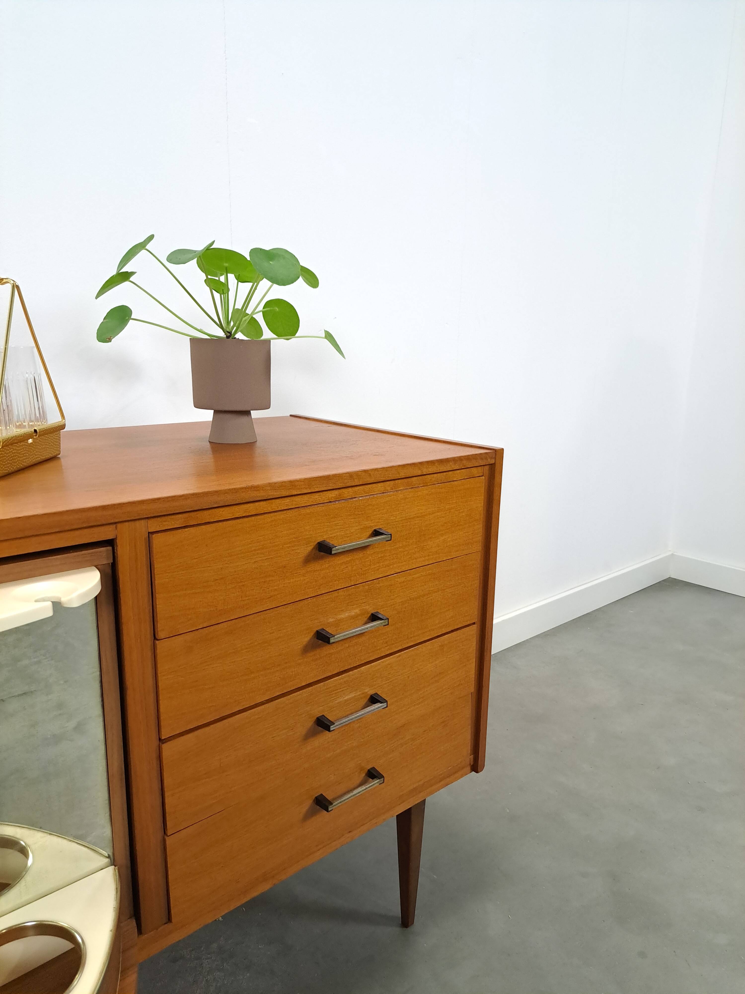 Fineer dressoir met draaibare bar en lades, barkast