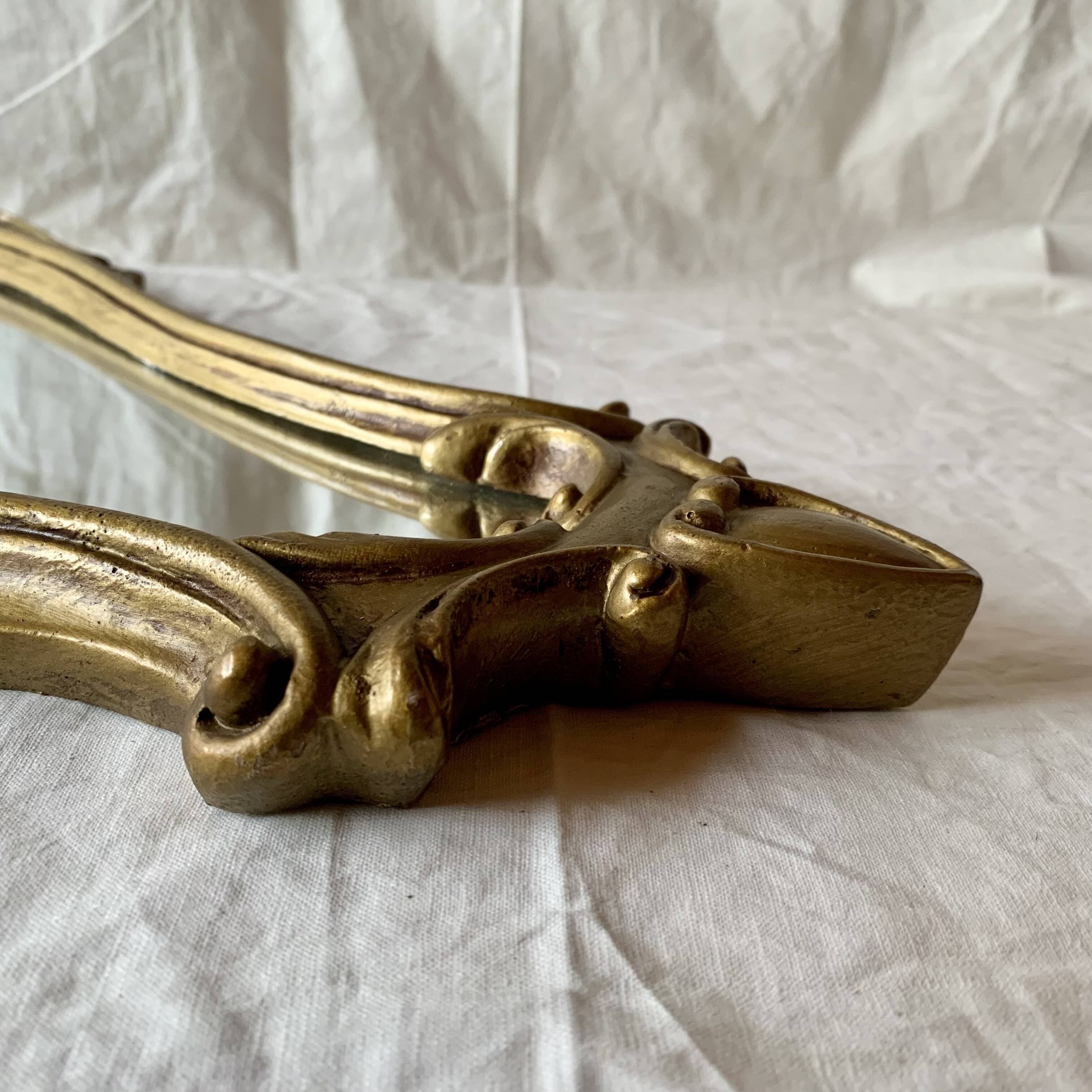 Vintage shell mirror in gold plaster