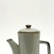 Cafetière en grès émaillé bicolore