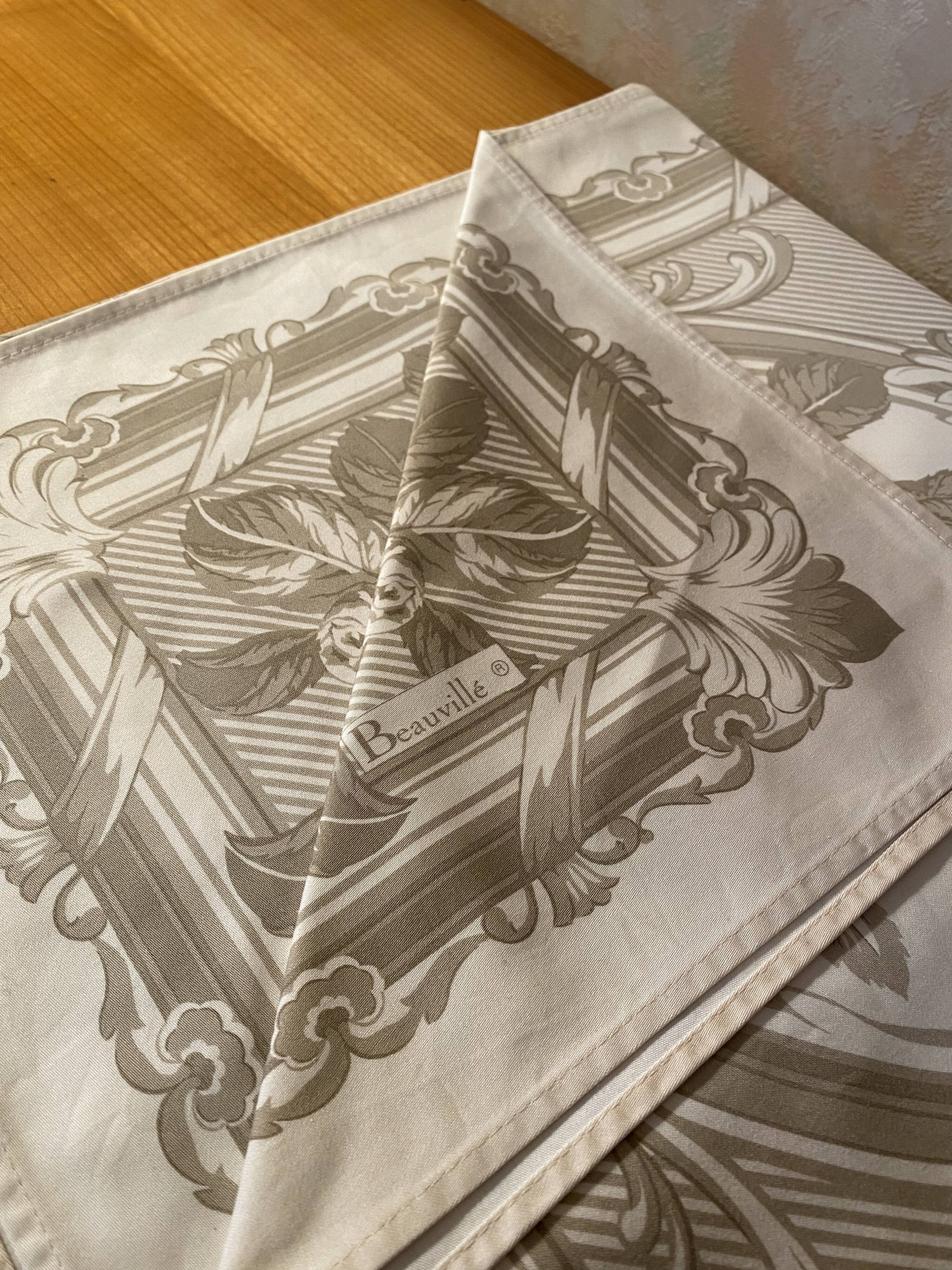 Beauvillé tablecloth