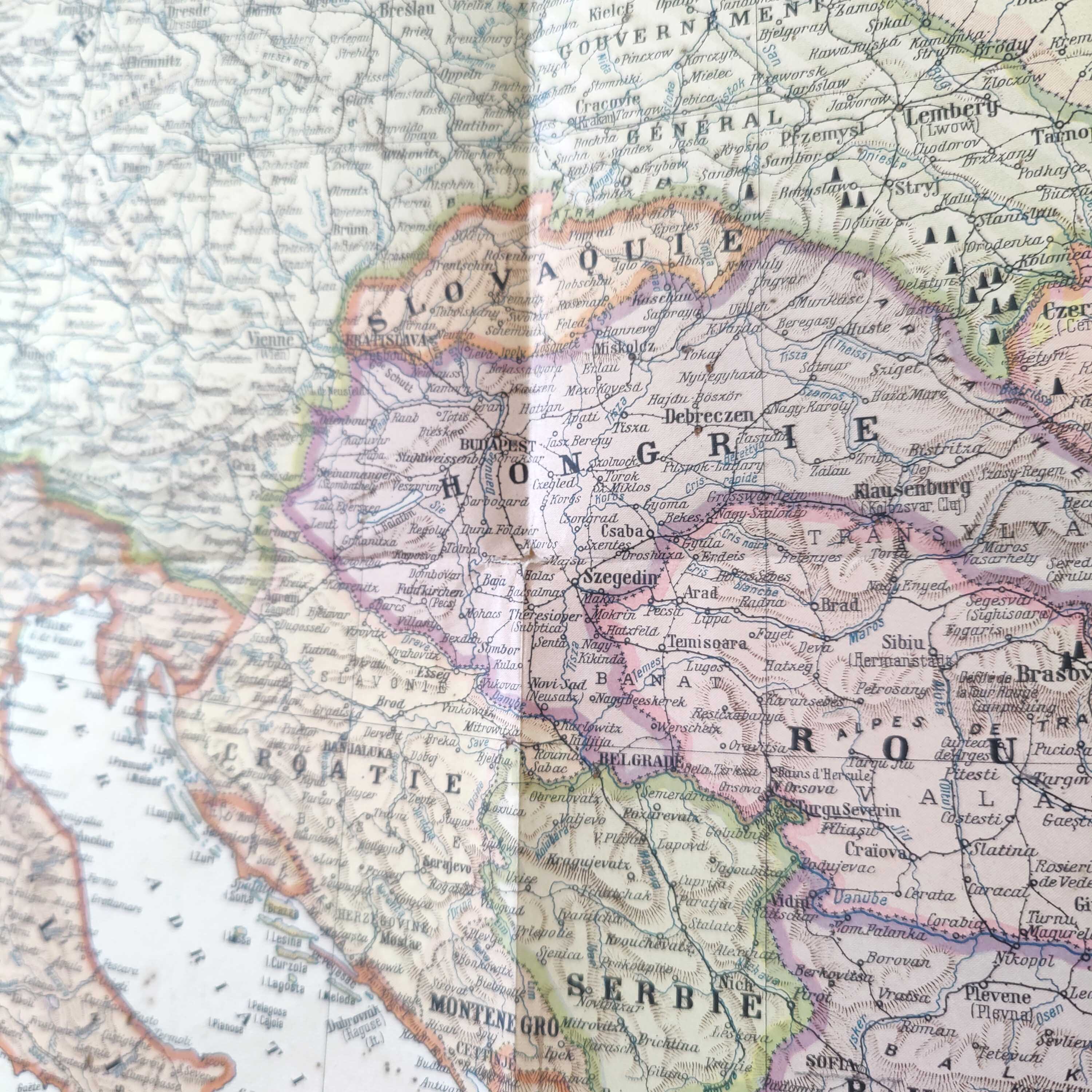 Vintage map Europe 98x74cm