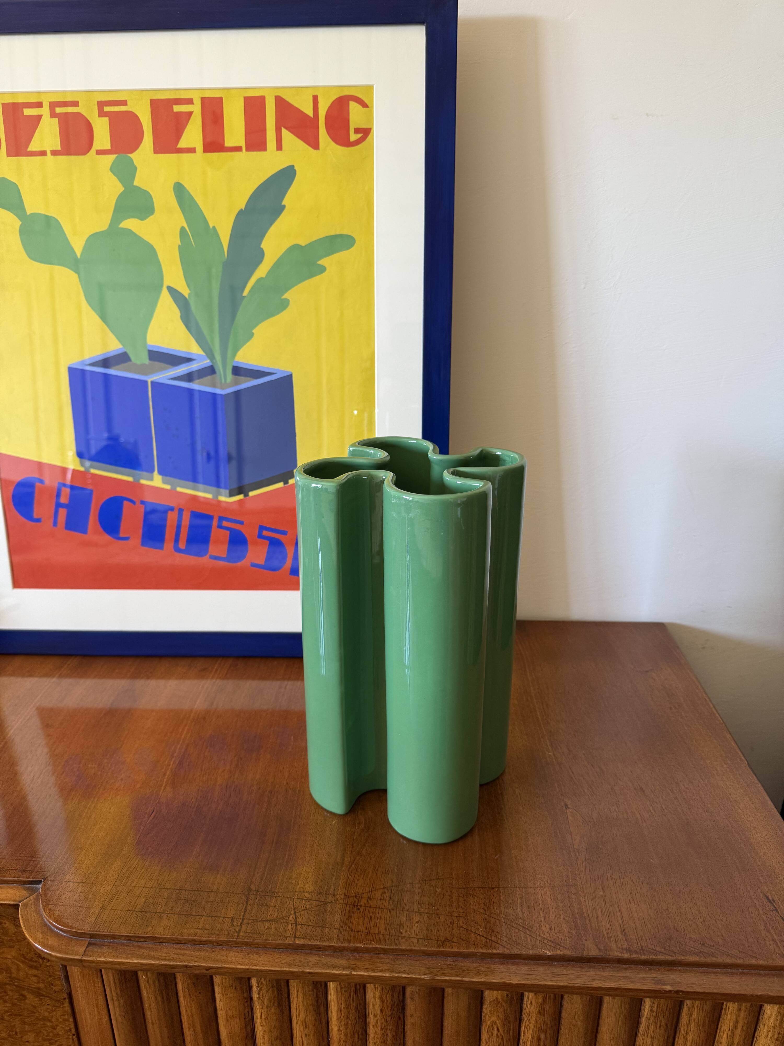 Franco Bettonica, Space age green ceramic vase, Gabbianelli Italy ca. 1970s