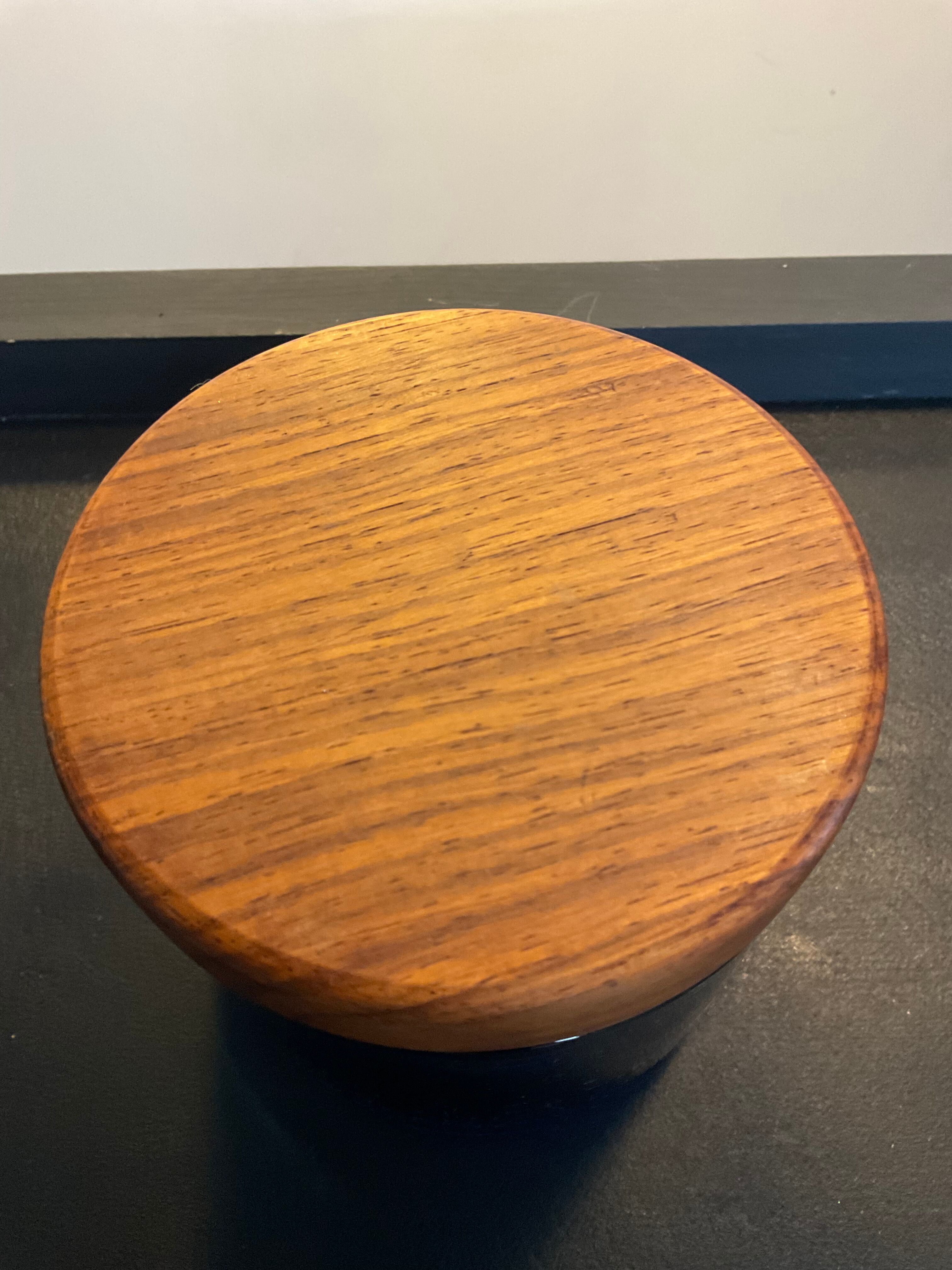 Vintage pot in blown glass and teak