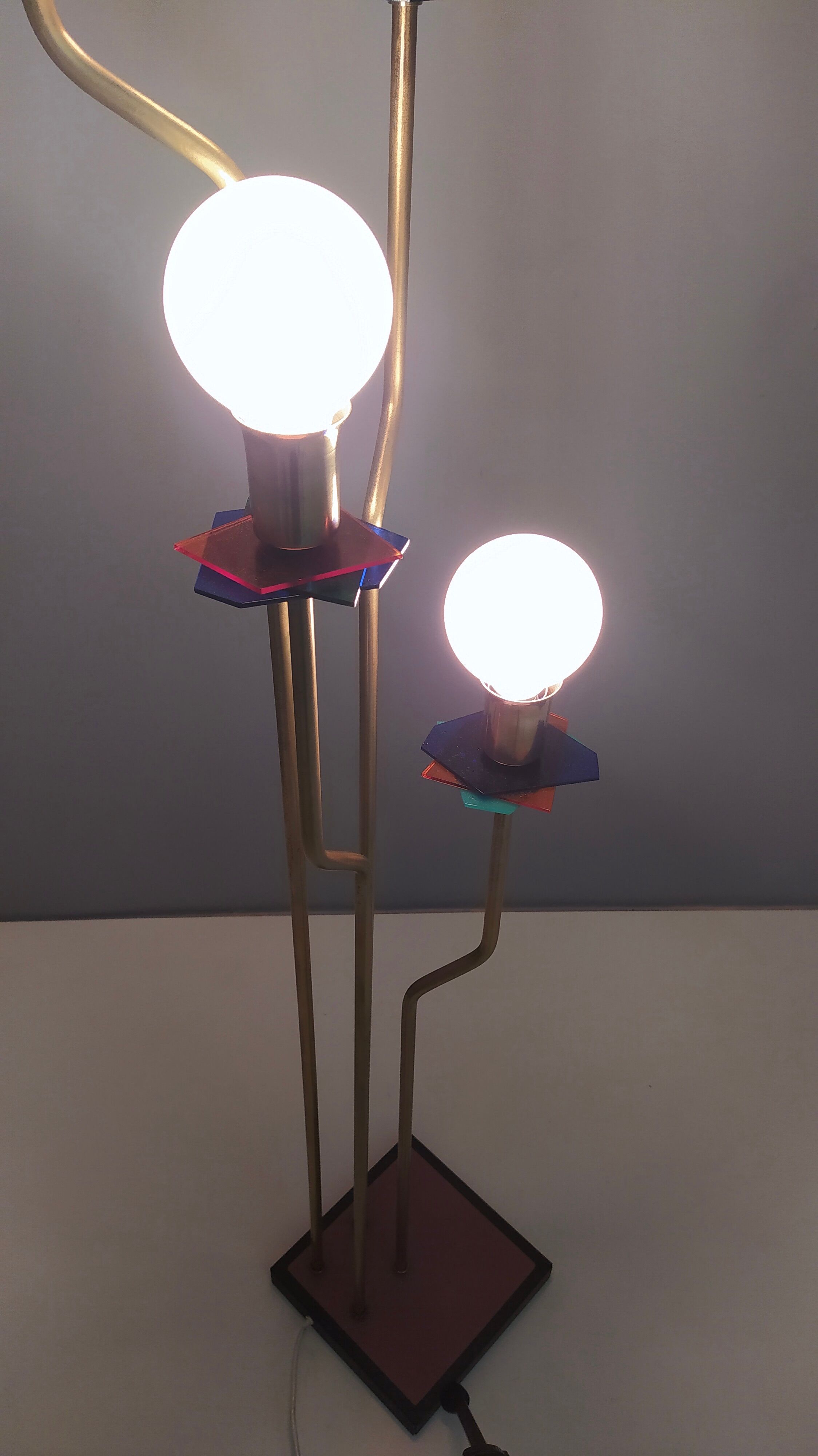 Brass, varnished metal and plexiglas floor lamp "alberelli" by c. la gaipa, 2020