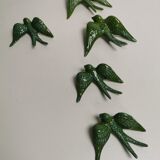 Batch of green swallows in ceramic