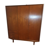 Scandinavian wardrobe 3doors