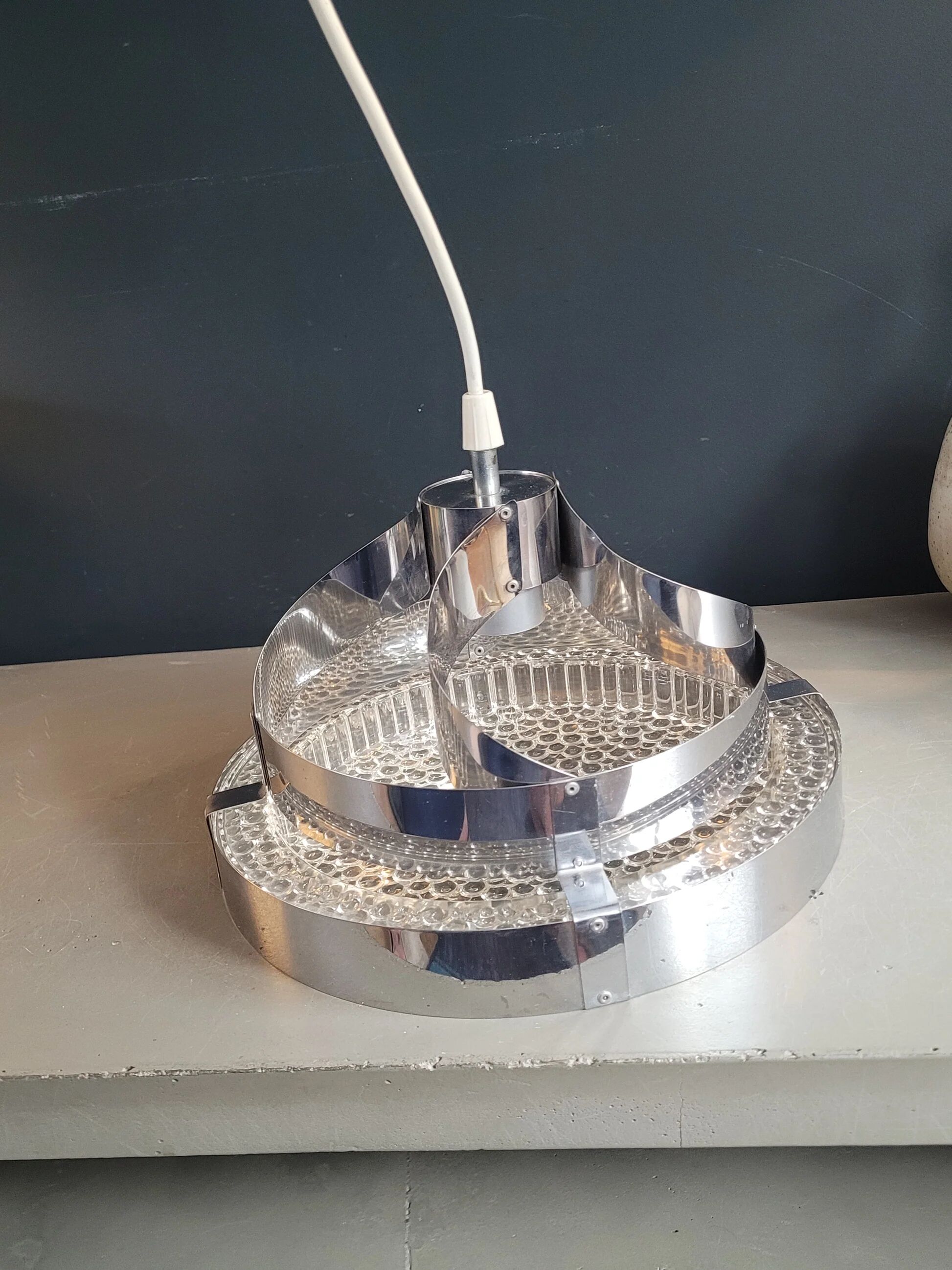 Suspension space-age in plastic bubble and aluminium