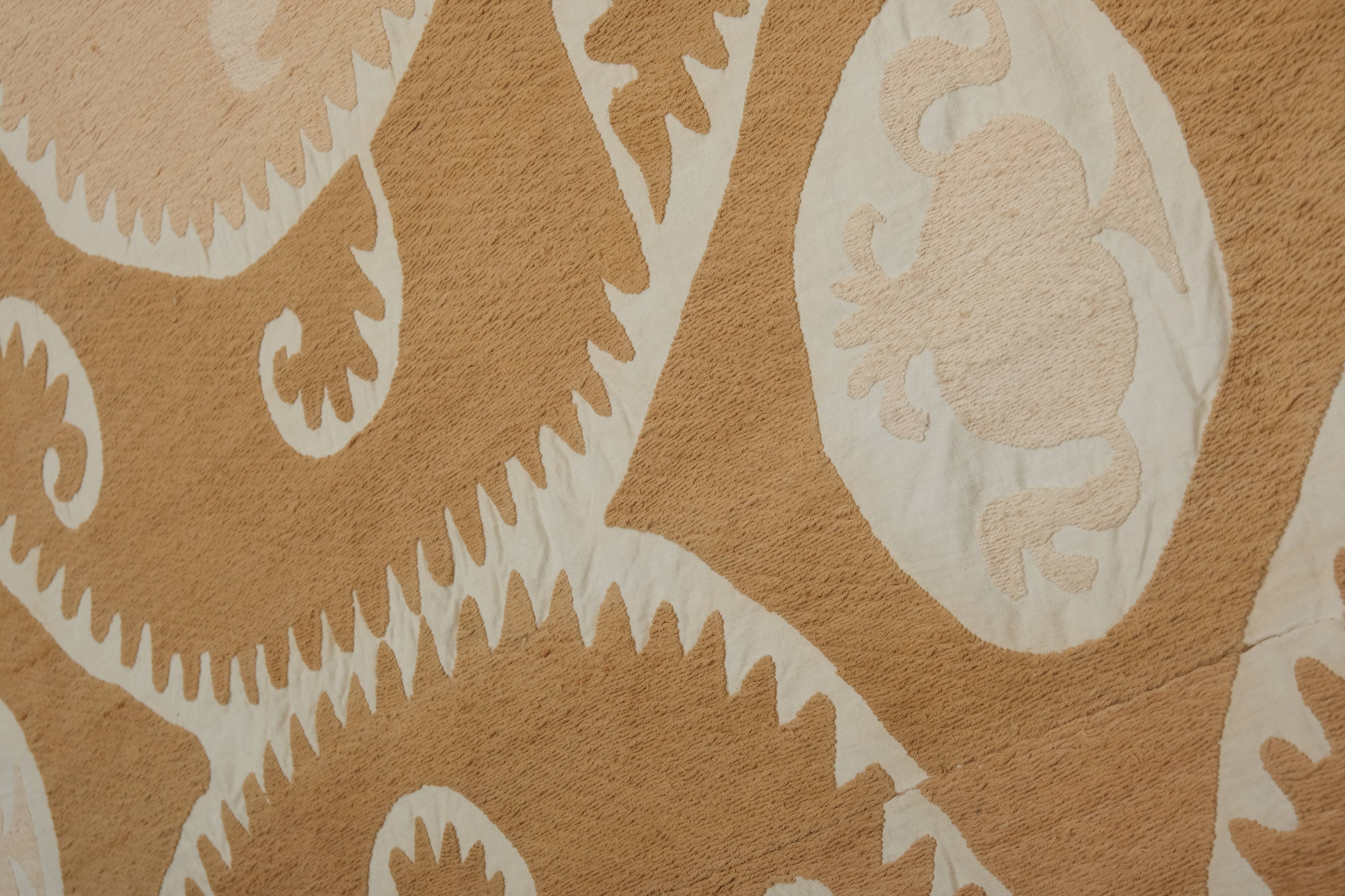 Suzani tapestry 230x370 cm