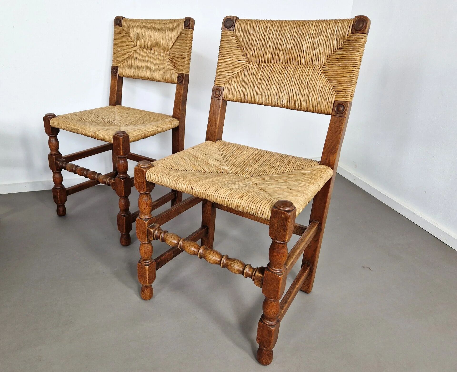Set of French primitive rush chairs | 1930s