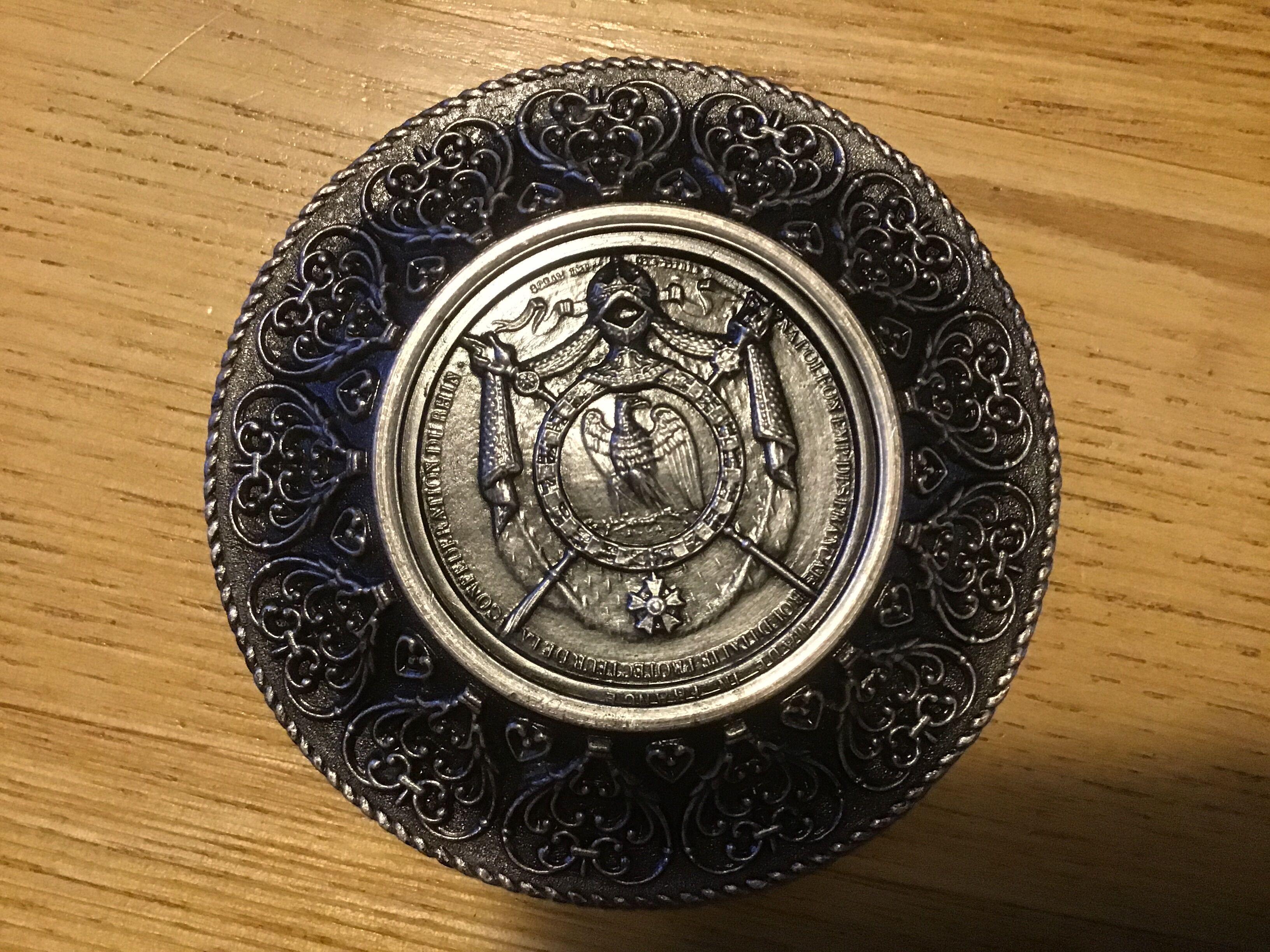 Empty Napoleon Bonaparte empty-pocket